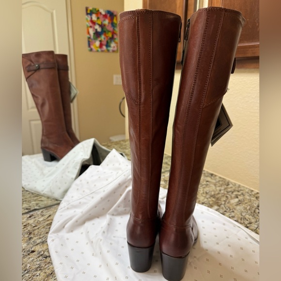 Frye Malorie Button Boots - New size 7.5 - Picture 4 of 7